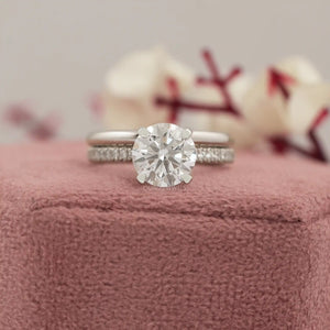 round diamond solitaire ring set 