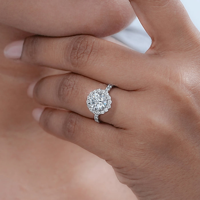 Round Cut Halo Solitaire Engagement Ring  