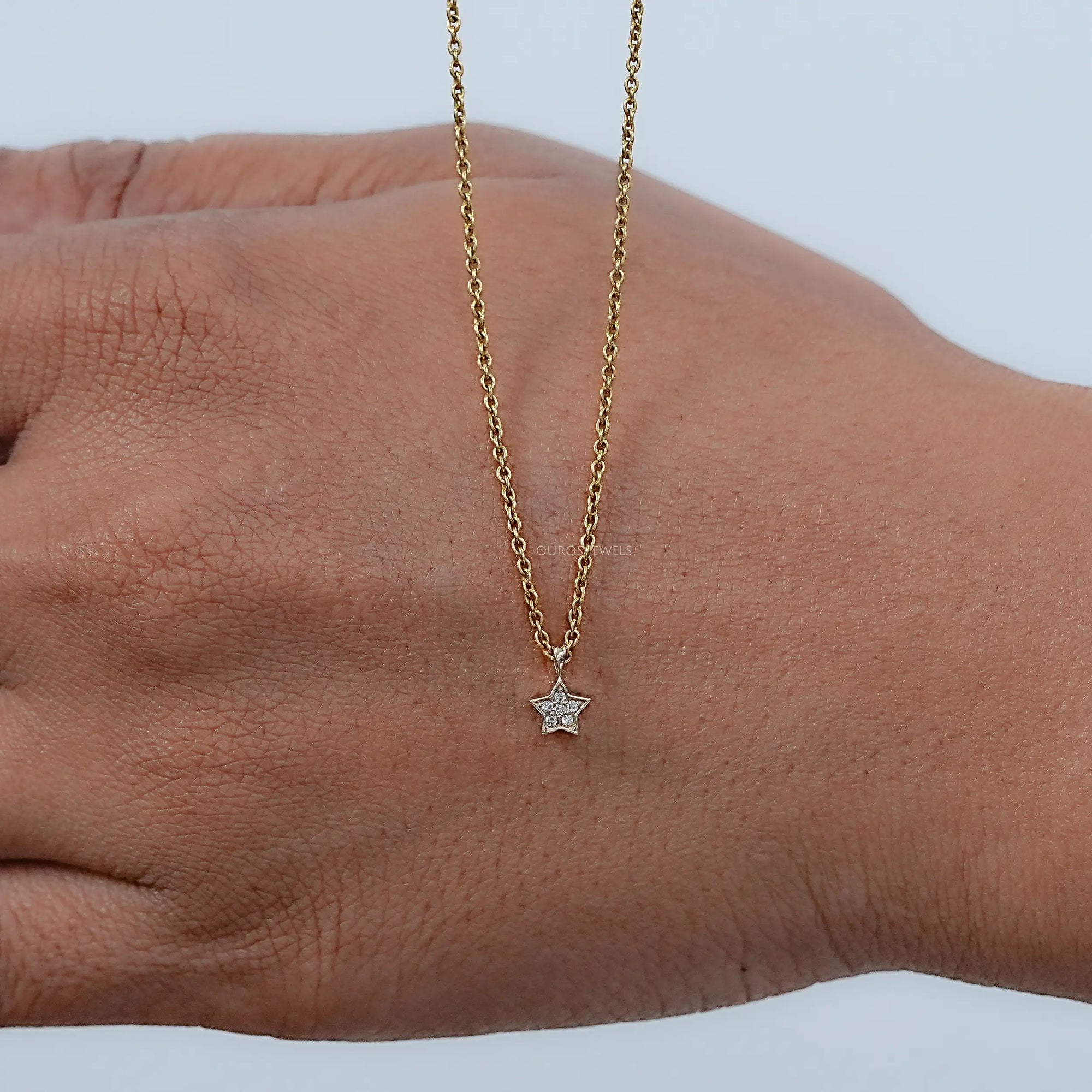 Lab Grown Round Diamond Star Shape Pendant Necklaces