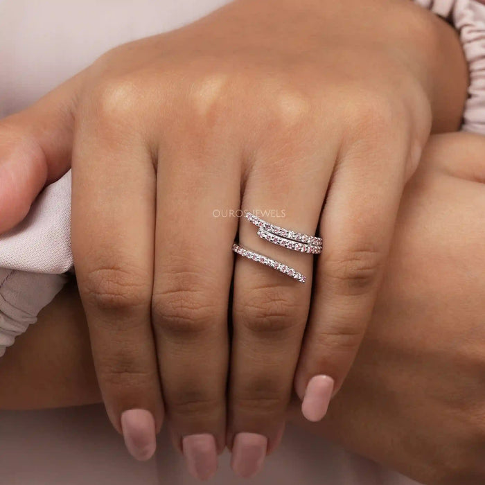 [A Women wearing Pink Diamond Bypass Wedding Ring]-[Ouros Jewels]