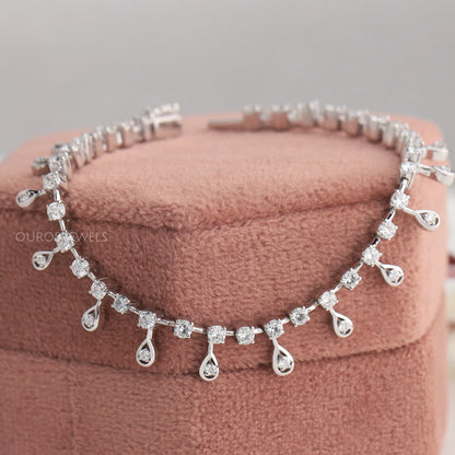 Round Shape Lab Diamond Teardrop Bracelet