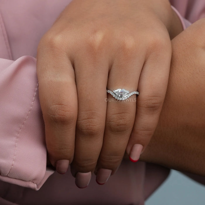 [Antique Solitaire Diamond Engagement Ring]-[Ouros Jewels]