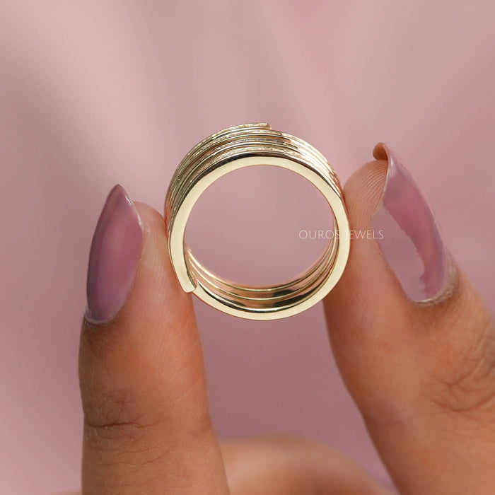 [A Women holding Baguette Diamond Wedding Ring]-[Ouros Jewels]