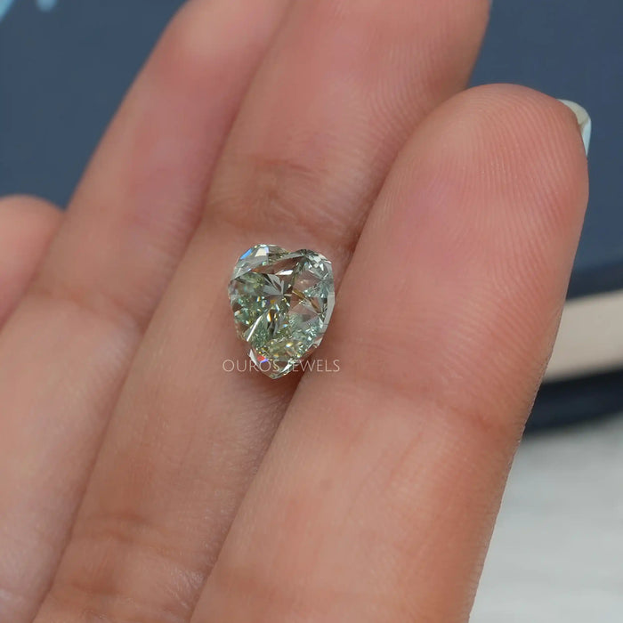 [Green Heart Cut Loose Diamond]-[Ouros Jewels]