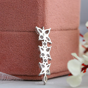 1.80 TCW Floral Style Long Bar Pendant