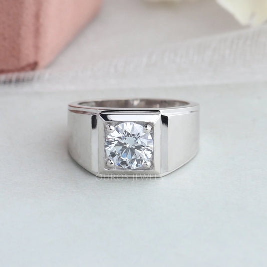 Round Cut Diamond Engagement Ring For Men's