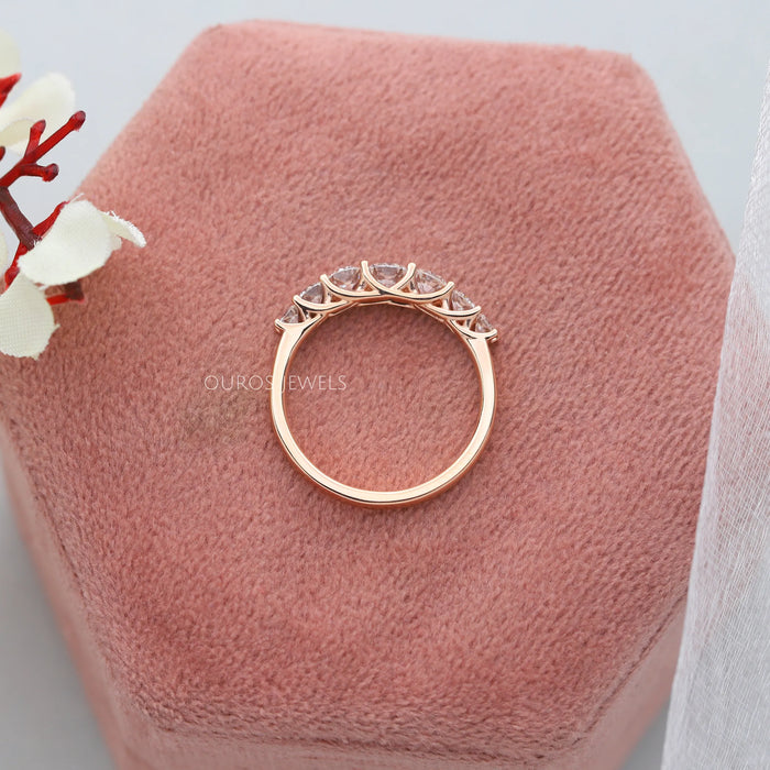 [Floating Round Diamond Wedding Band]-[Ouros Jewels]