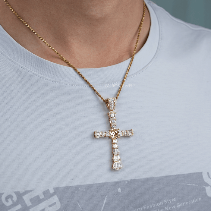 baguette diamond pendant gold