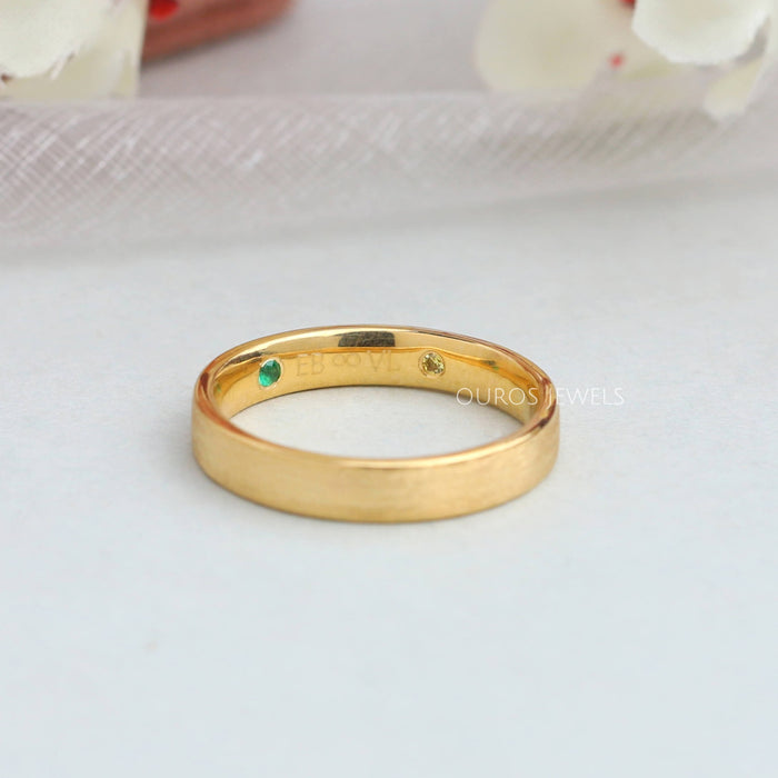 hidden diamond inside the wedding band 