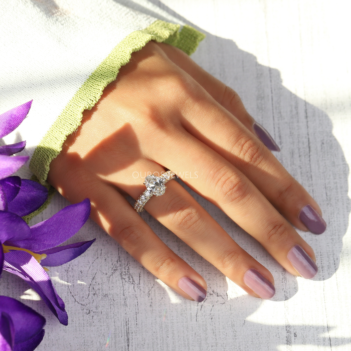 [Gorgeous Hidde Halo Oval Lab Diamond Engagement Rind Wear In Finger]-[Ouros Jewels]