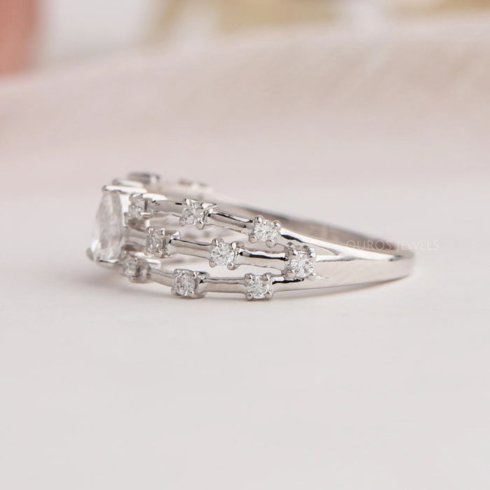 14k white gold 3 row split shank studded with round accent stones