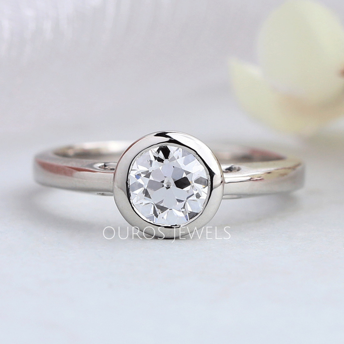 Old European Round Cut Bezel Set Solitaire Wedding Ring Ring