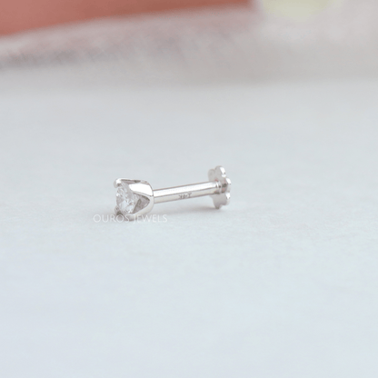 Round Cut Diamond Nose Pin