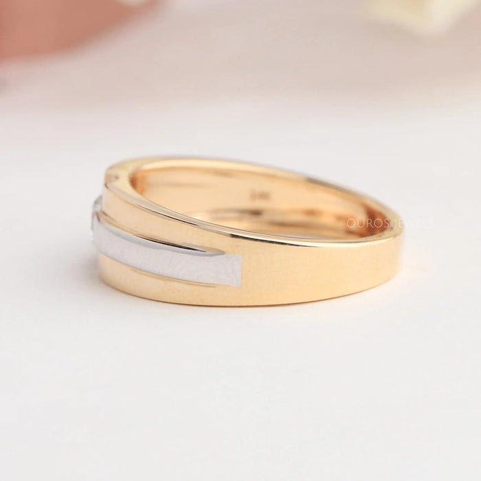 mixed metal round solitare ring 