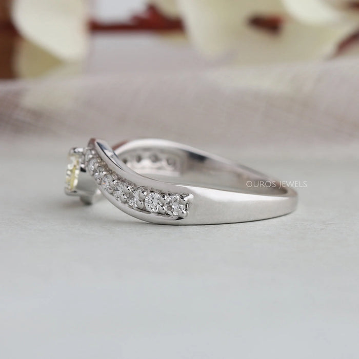 [SSide View of Pear Diamond Solitaire Ring]-[Ouros Jewels]